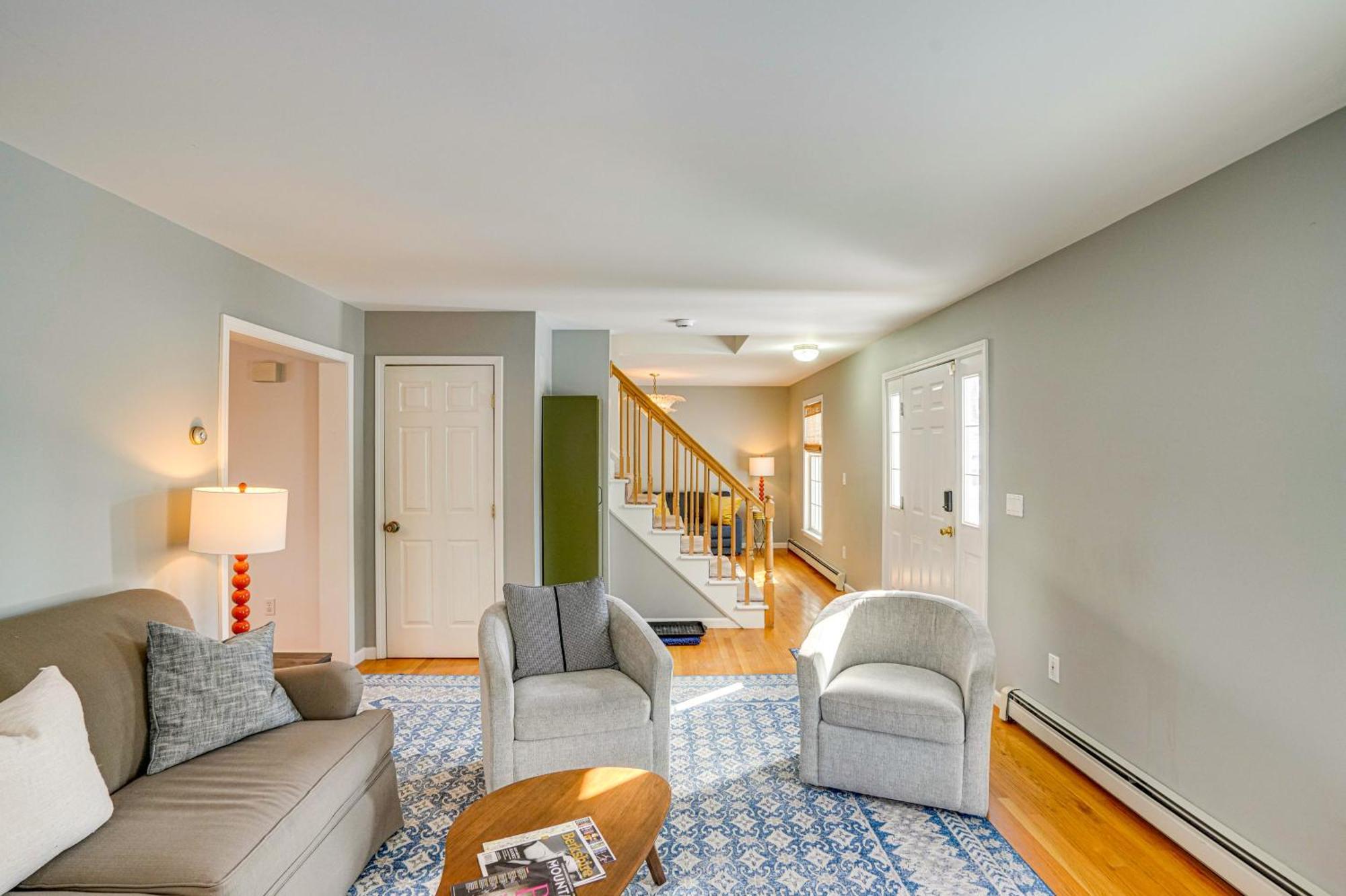 Private Guest House In Dtwn Lenox, Walk To Dining! Экстерьер фото